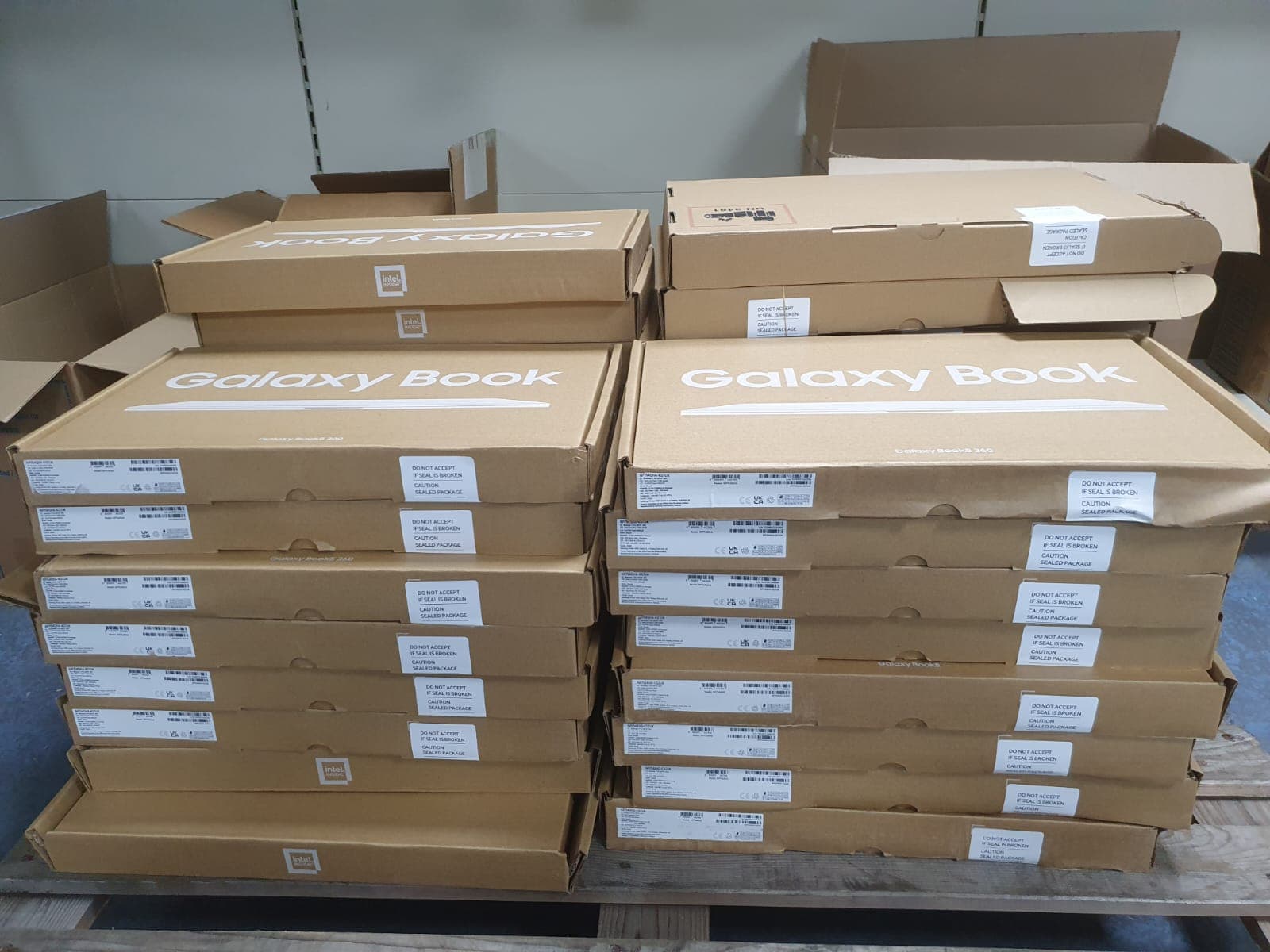 Samsung Galaxy Book Laptops — UK Stock Clearance